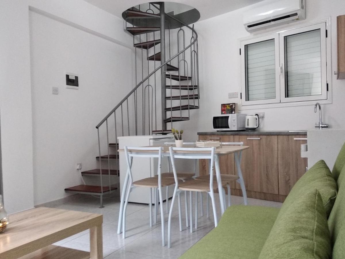 Cozy Place In The Heart Of Harbor Apartment Paphos Exterior foto