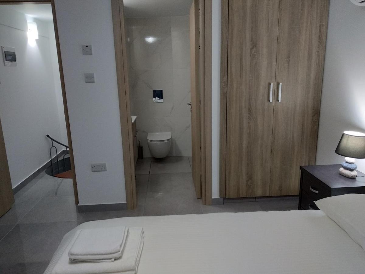 Cozy Place In The Heart Of Harbor Apartment Paphos Exterior foto