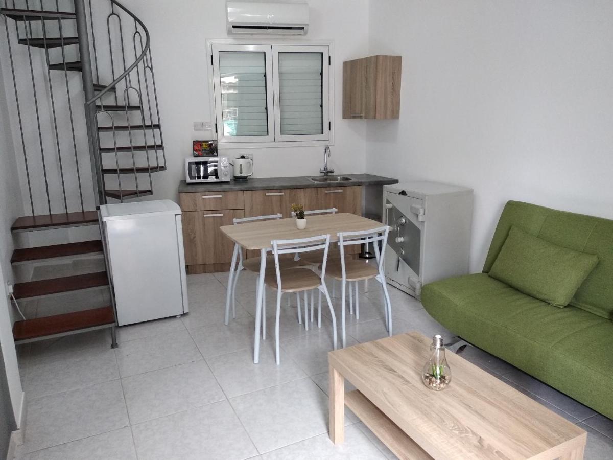 Cozy Place In The Heart Of Harbor Apartment Paphos Exterior foto
